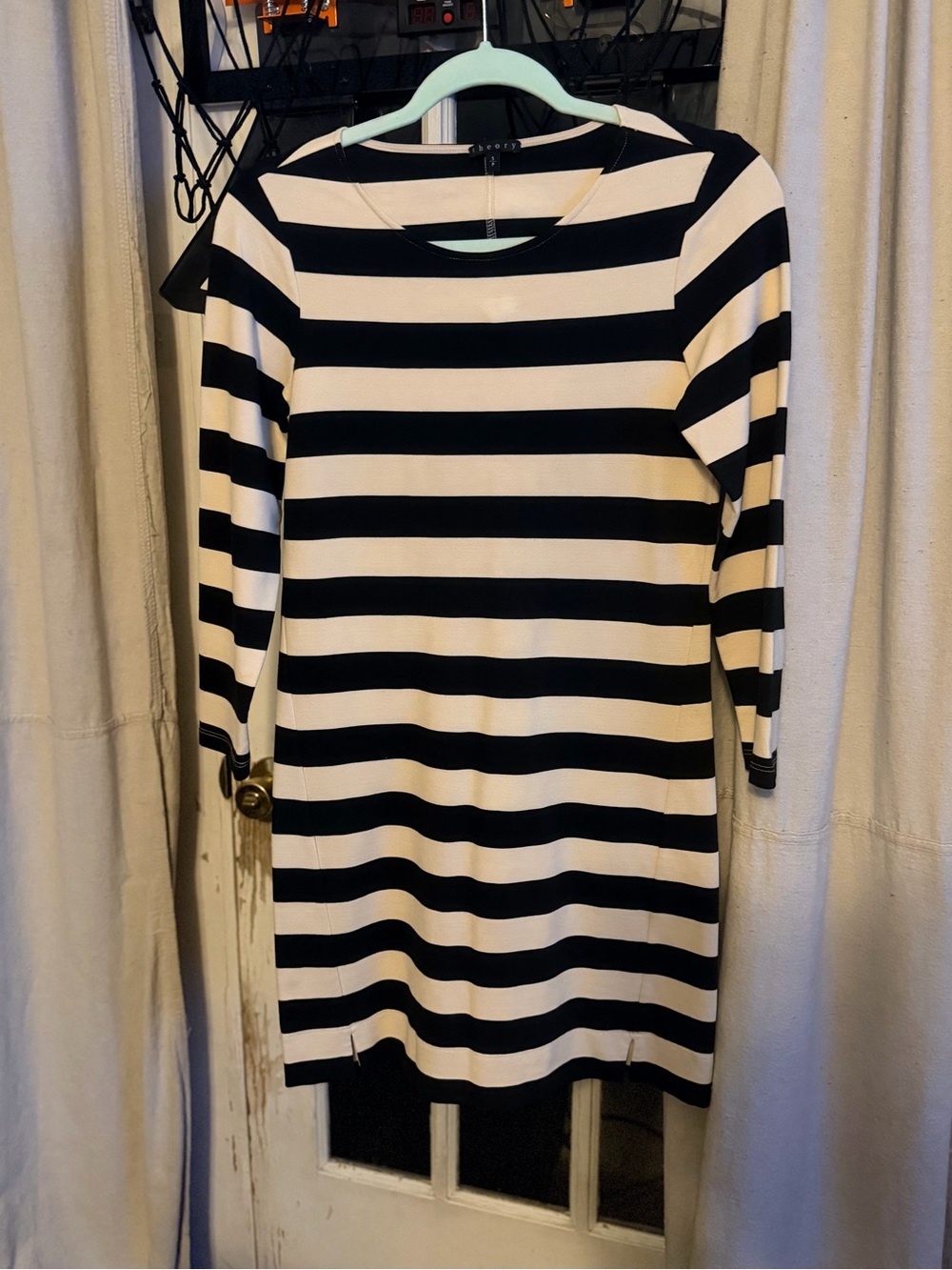 Theory S/P Black Ivory Striped Knit Dress 3/4 Sleeve Stretch Sheath Petite